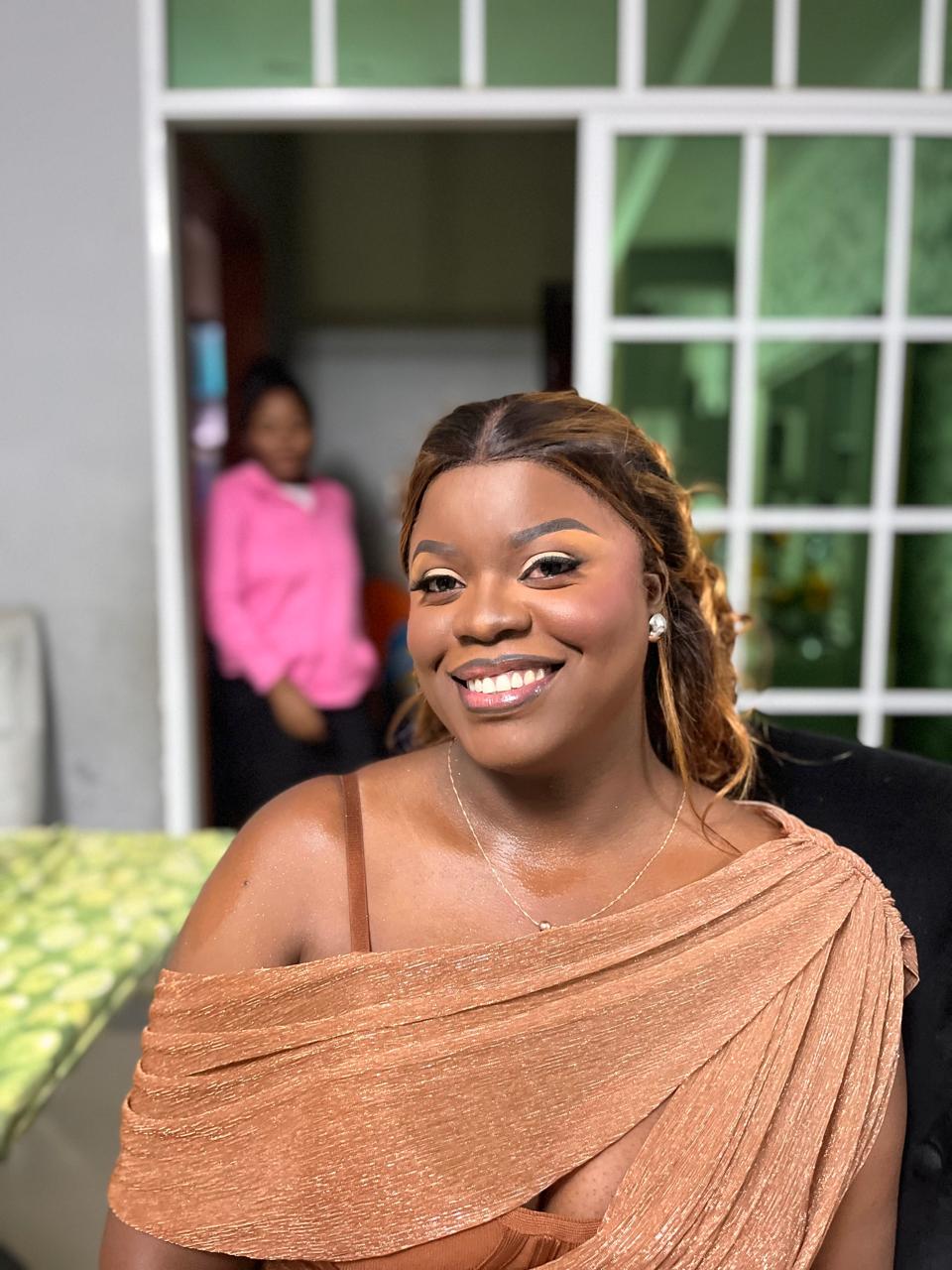 Olitónia Manuel MakeUp